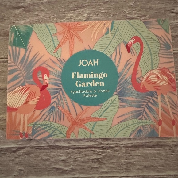JOAH Flamingo Garden Eyeshadow‎ and Cheek Palette - Picture 5 of 6